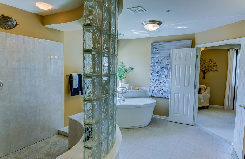 Best Bathroom Renovation Contractors in Kenner, LA